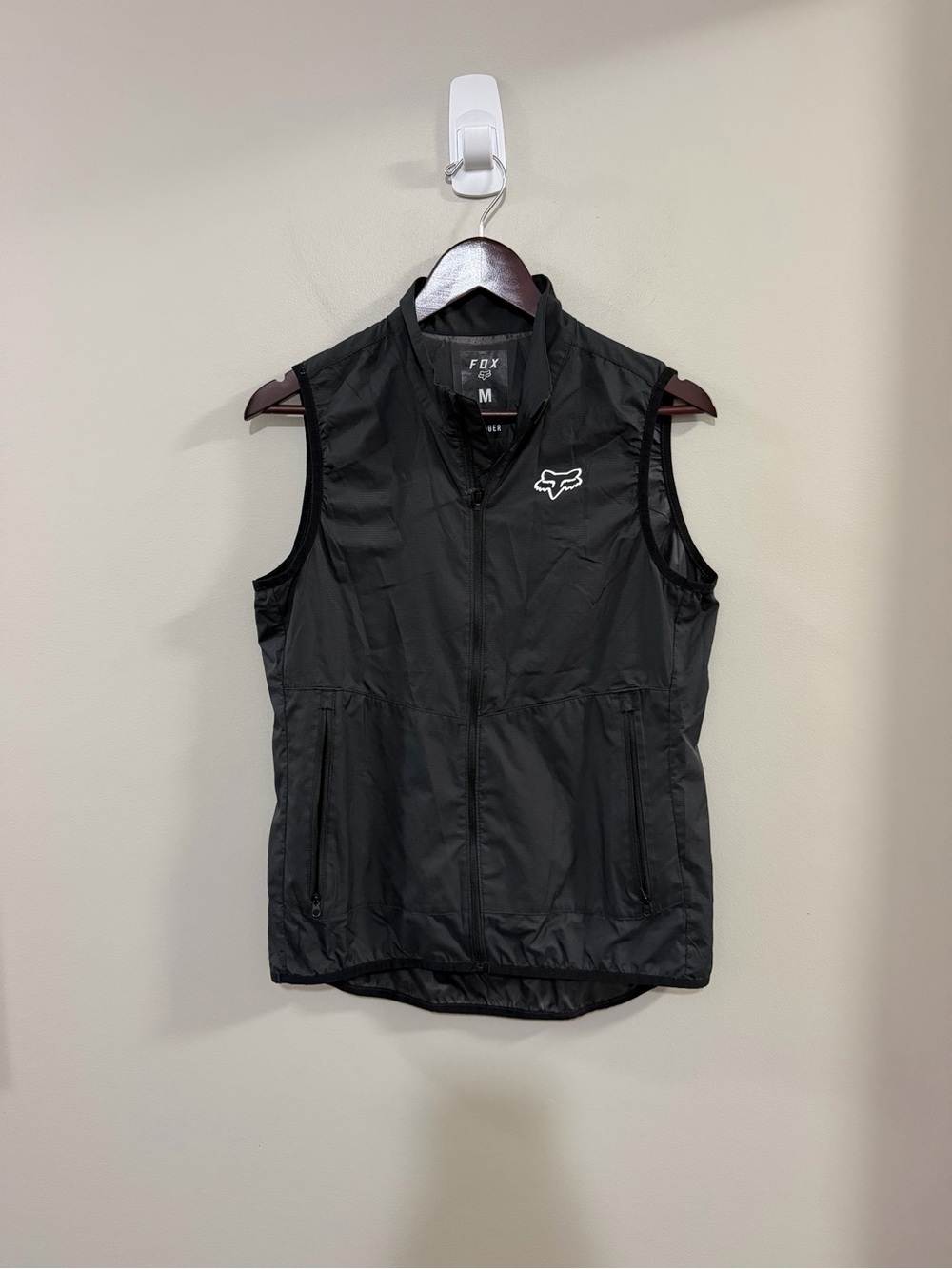 Men's Fox Racing Ranger Black Wind Sleeveless Zip Vest. Size Medium